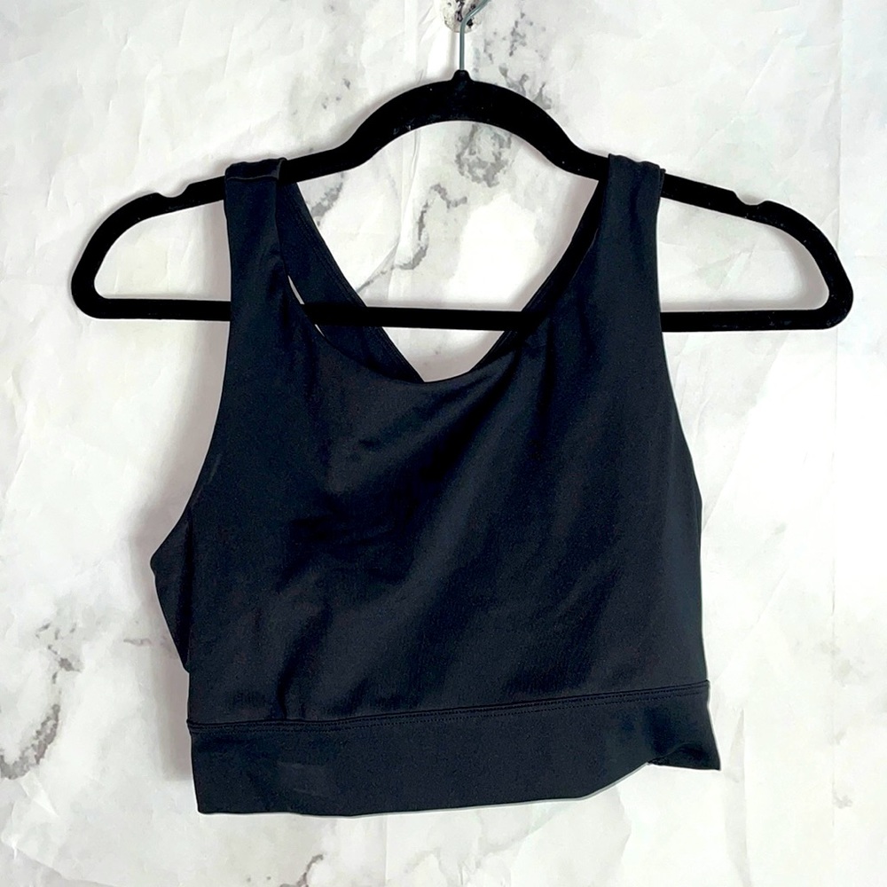 CORE IO black racer back crossed sports bra